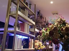 -豪客嘉族·麦尼顿西餐厅(乐福天下店)