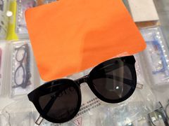 -美式眼镜·授权蔡司.依视路.尼康.豪雅.明月(人民广场店)