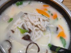 石锅孖宝-渔米丰·广府鱼汤米线(光明广场店)