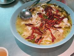 -姚姚酸菜鱼·金戈戈香港豉油鸡(喜荟城联名店)