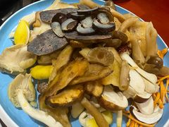 -菌之家·专业纯野生菌火锅·特色炒菌