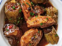 客家让三宝-鲤鱼塘农家山庄