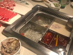 -海底捞火锅鲜切牛肉主题店(长寿路店)