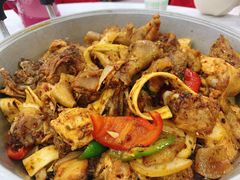 -撒拉人家.酸菜牦牛肉火锅