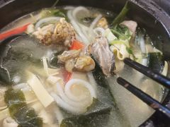 -丽虹云南过桥米线(兴工街店)