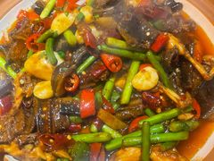 -霄汉牛三鲜湖北砂锅菜(万松园2店)