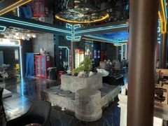 -屋有岛沉浸游戏旗舰店(中山公园店)