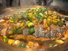 -江边城外烤鱼(世茂广场店)