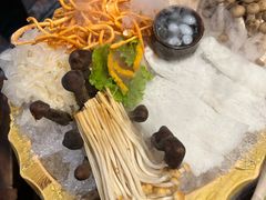 -东巴人鱼豆花火锅(幸福街店)