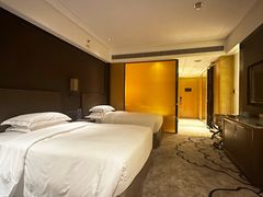 -中山利和希尔顿酒店
