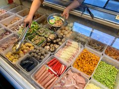 自助取餐区-崖口煲仔饭