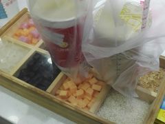 -沪上阿姨·精选茶饮(十一经路店)