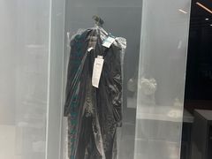 -福奈特洗衣洗鞋(宝华广场店)