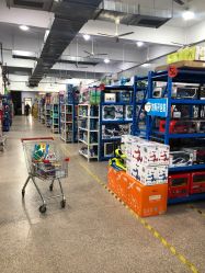 -逝水玩具折扣店