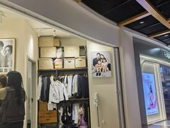 -方快PLUS照相馆(上海中环百联店)