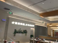 -肥肥虾庄·金牌油焖大虾(汉口城市广场店)