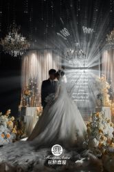 -花轿喜屋婚礼策划