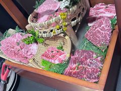 -山川小町·极番烧肉(新地假日广场店)
