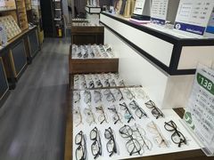 -零度眼镜·宝视友·蔡司依视路(吾悦花街店)
