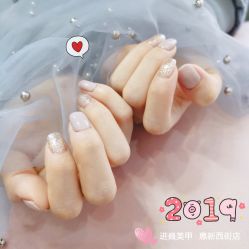 -进巍美甲