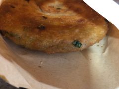 葱油饼-广慈小吃铺沪味佳饭堂