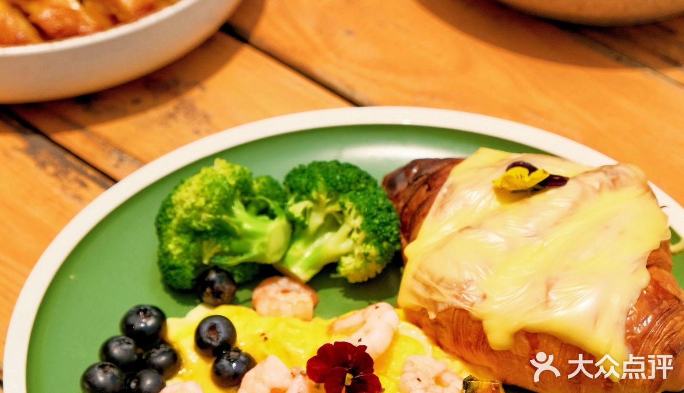 在江门‼️来吃个惬意的天台brunch ～ 