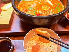 -银米·云南传统过桥米线(双廊黑金冠店)