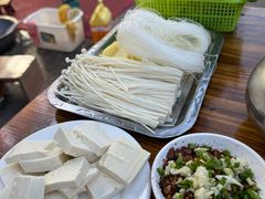 -苗侗地道红酸.酸汤鱼·酸汤牛肉