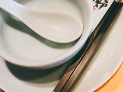 -三人行骨头王火锅(长寿店)