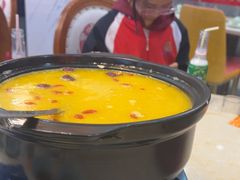 -休记光头香辣蟹干锅(绵竹店)