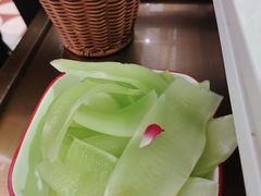 -洪氏嗨捞·广东猪肚鸡·椰子鸡火锅(西咸万象城店)