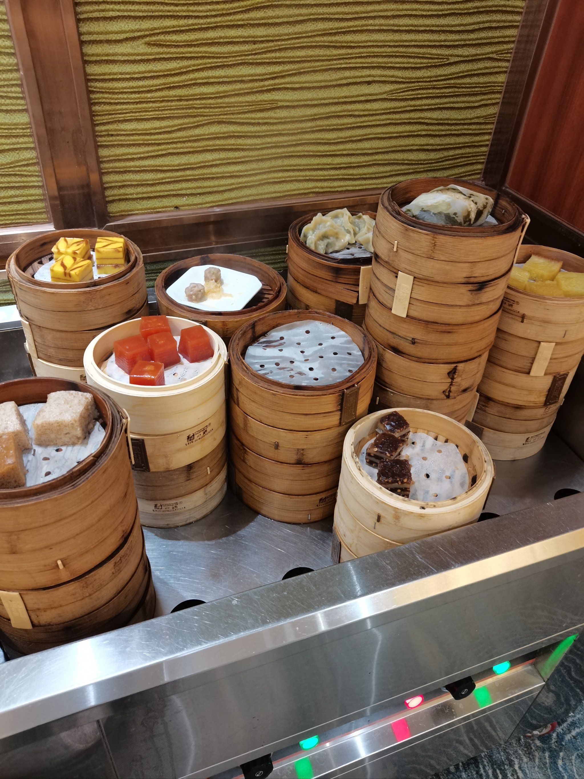 维也纳酒店的自助早餐1