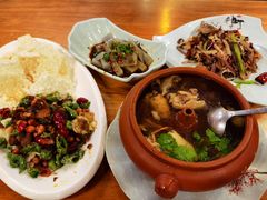 -小厨子私房菜·云南美食店