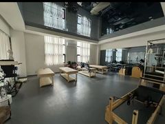 -岩顶健身(玄武店)