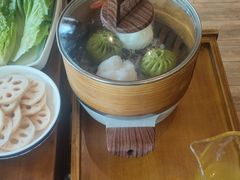 -小天鹅火锅·一线江景洪鼎旗舰店(洪崖洞店)