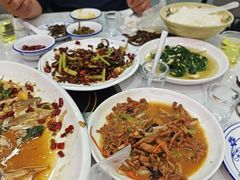-丹水桥地锅鱼·翘嘴鲌·地方特色全鱼宴(丹江口大坝店)
