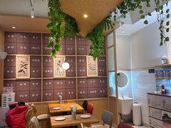 -必胜客(WOW昙华林店)