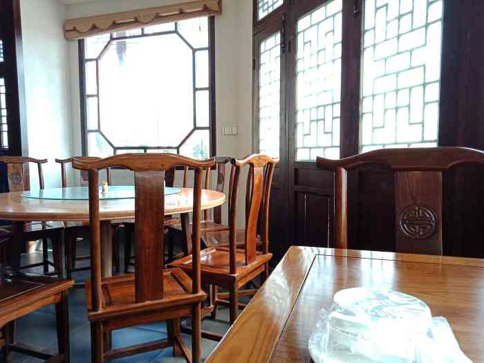 河桥古镇望江楼土菜馆-"[环境]古镇唯一的饭店.谈不上很好,跟普.