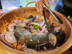 -咕嘟草帽鱼·牛奶一样的鲜鱼汤(天鹅湖万达广场店)
