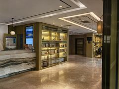 -杭州西湖湖滨银泰亚朵酒店