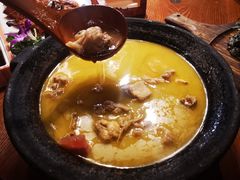 -老滇山寨•云南特色菜•地方菜•民族风情歌舞表演(金碧店)