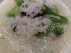 -粤港湾砂锅粥·宵夜(宝龙店)