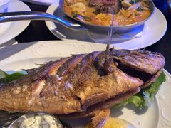 seafood&nbsp;red&nbsp;curry&nbsp;with&nbsp;beef&nbsp;fillet-Goocha Dizengoff