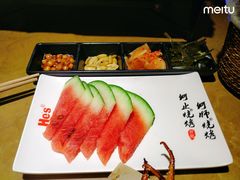 -何师烧烤·香辣蟹·川菜·30年老品牌(太古里旗舰店)