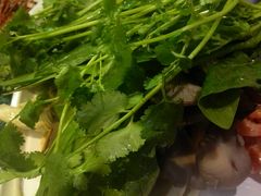 -佰人王串串香火锅(洋珠巷店)