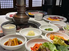 烤五花-本家韩国烤肉(青岛万象城店)