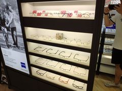 -沫芮眼镜·蔡司·依视路·尼康明月(环创店)
