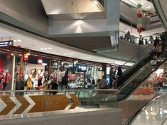 -东荟城名店仓