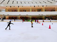 -陈露国际冰上中心(天津嘉里汇店)