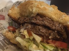 -The Habit Burger Grill 哈比特汉堡(爱琴海店)